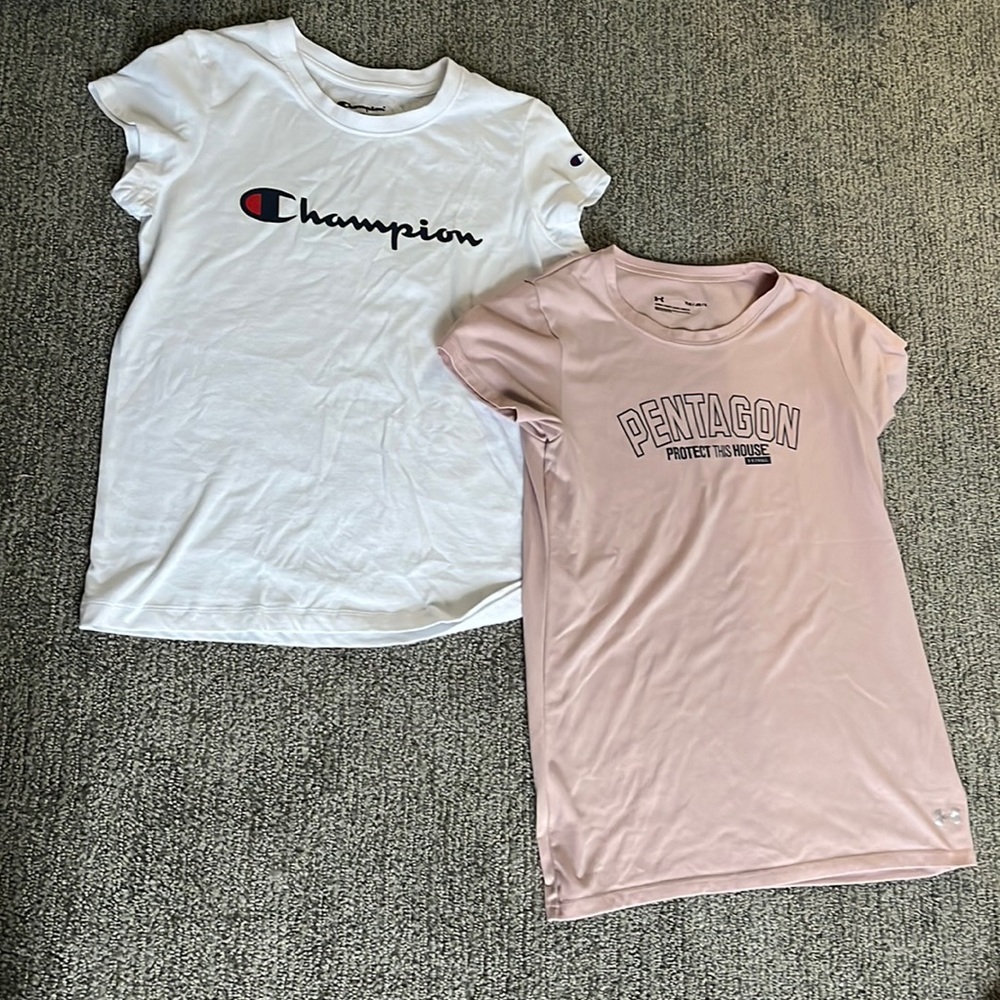 Set of 2 girls under armor and champion Tshirts